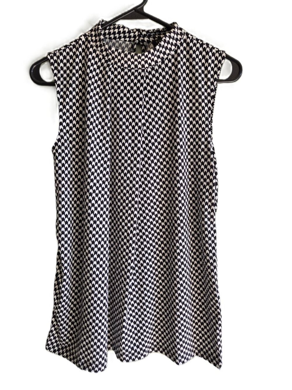 BANANA REPUBLIC Retro Hipster Black & White Chevron Geometric Tank Top Size M